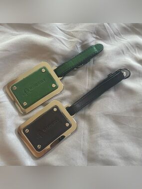 B. Makowsky Leather Metal Bag Hang Tags x 2 Green Black Silver